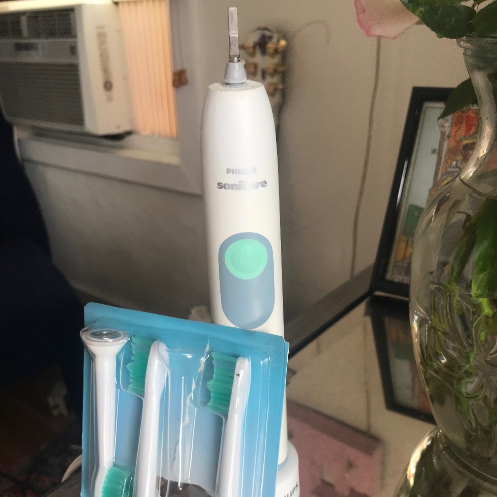 Phillips Sonicare Toothbrush